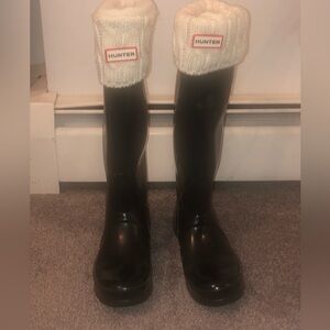 Hunter Original Tall Rain Boots with Hunter Cable Socks